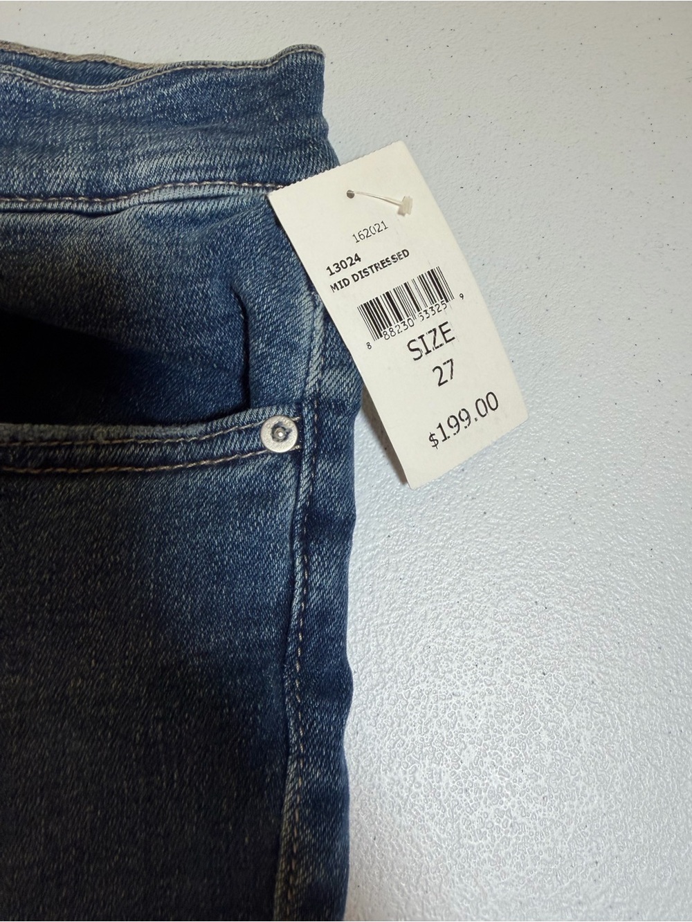 DL1961 NWT Distressed High Rise Straight Leg Jeans Size 27 Retail $199 - Picture 4 of 10